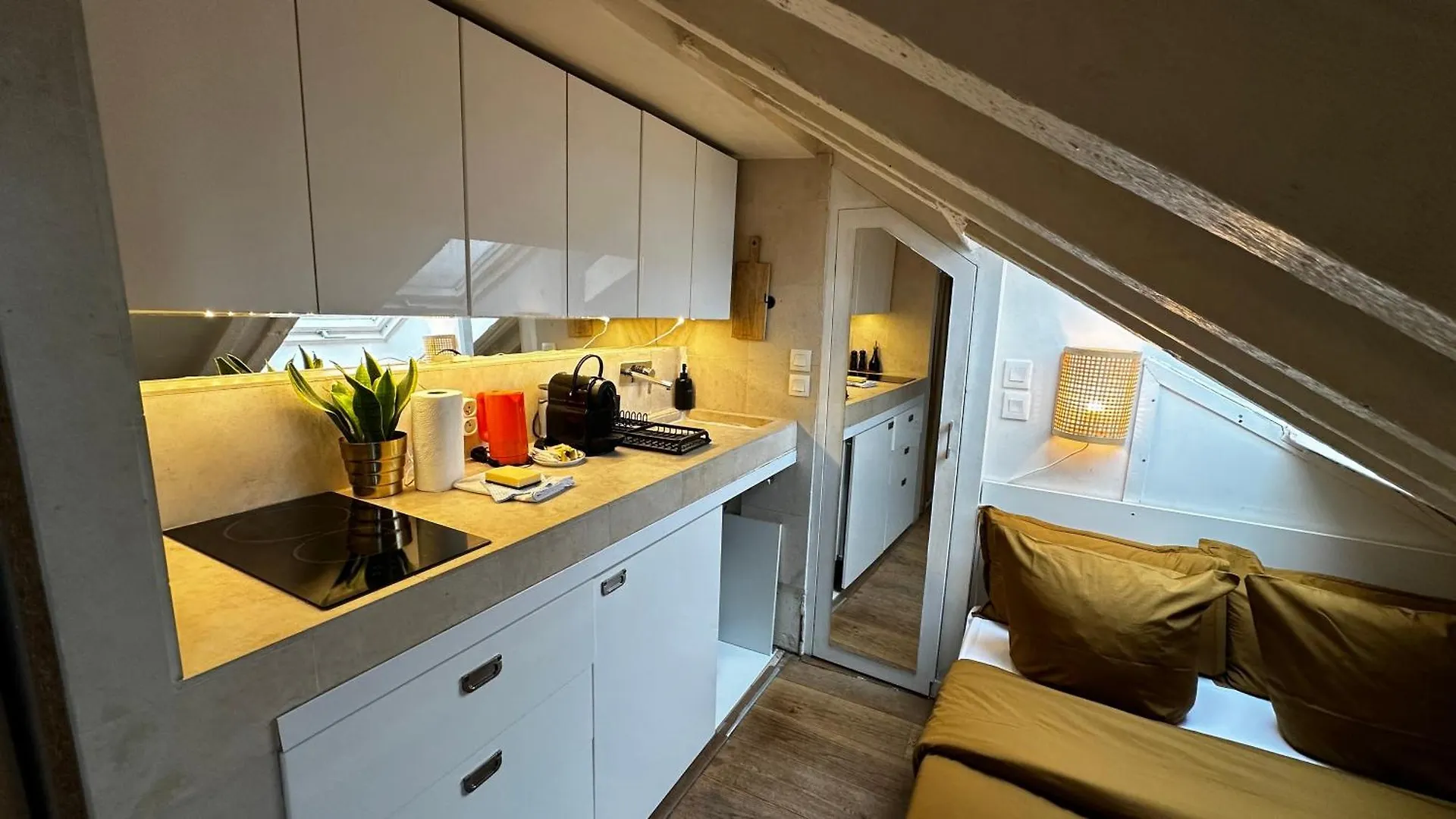 Marais Rooftop Studio - Metro Filles Du Calvaire Apartman Párizs